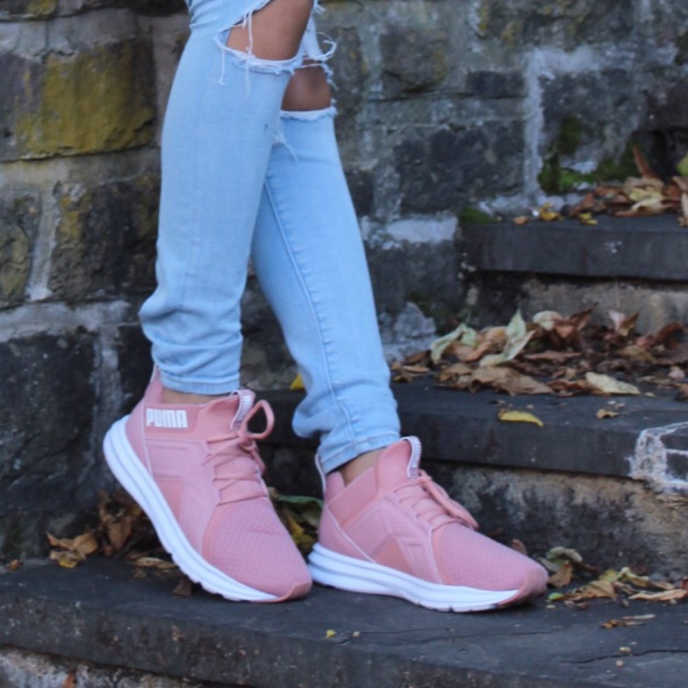 Women’s zenvo sneaker